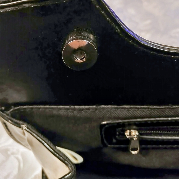 Black Rectangular Clutch Handbag - Picture 7 of 8